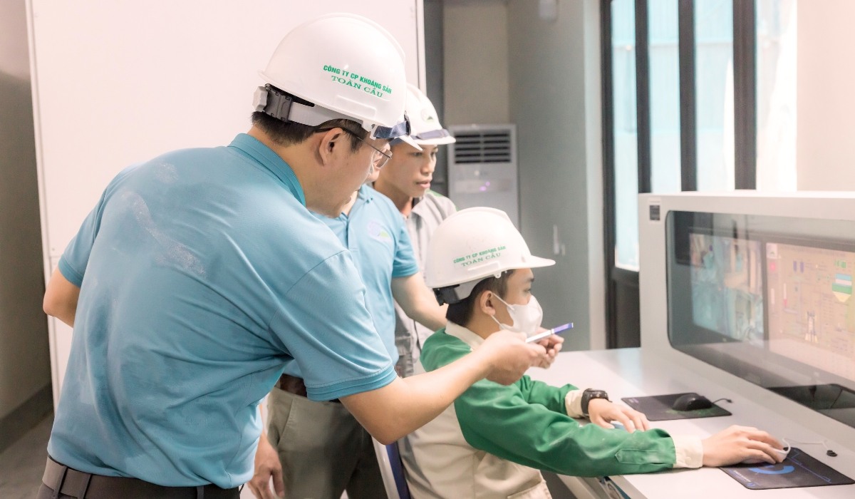 Global Minerals' Staff