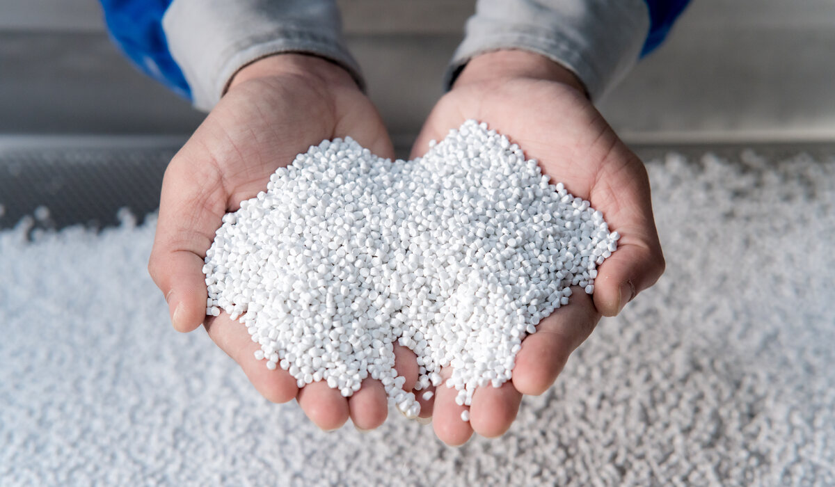 Filler Masterbatch from CaCO3 mineral powder with outstanding whiteness (> 98.5%)